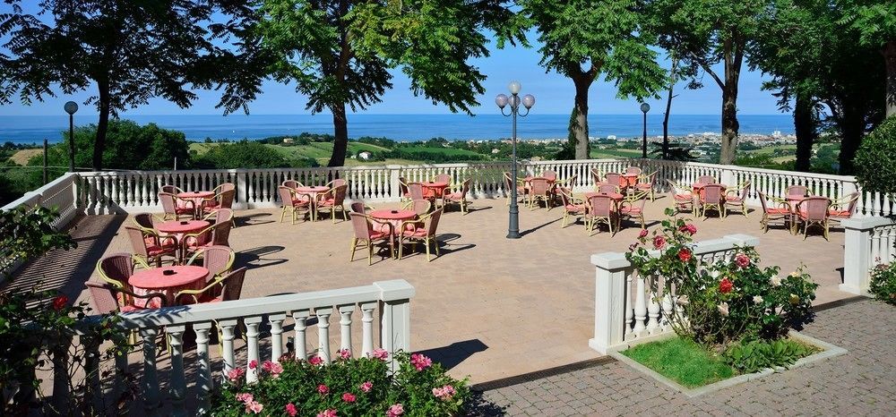 Hotel Bel Sit Senigallia Kültér fotó