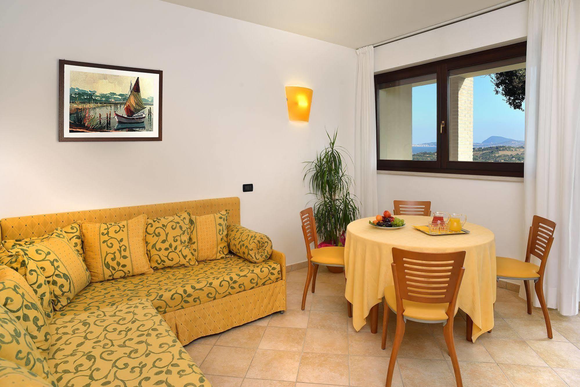 Hotel Bel Sit Senigallia Kültér fotó